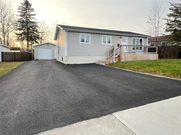 101 Bennett Drive, Gander, NL A1V1N5