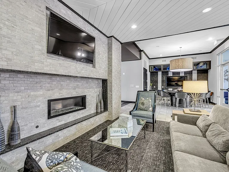 Artessa Apartments — Photo 25