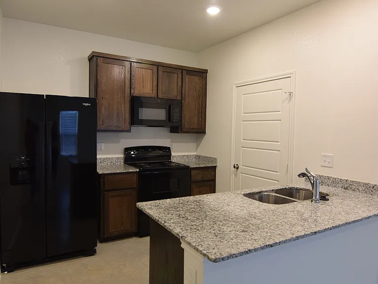 105 Wind Ridge Dr, Copperas Cove — Photo 1