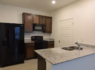 105 Wind Ridge Dr #B, Copperas Cove, TX 76522