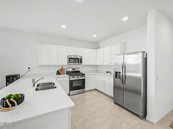 5th image of 4706 S 127TH Drive