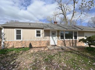5352 N Michigan Ave, Kansas City, MO 64118