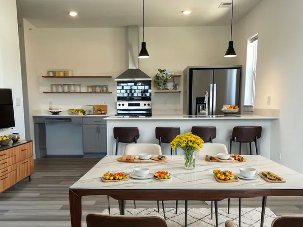 Point Gardens Apartments
