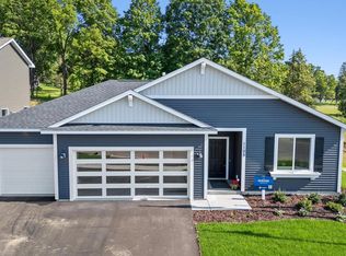 1105 Compton Ave, River Falls, WI 54022