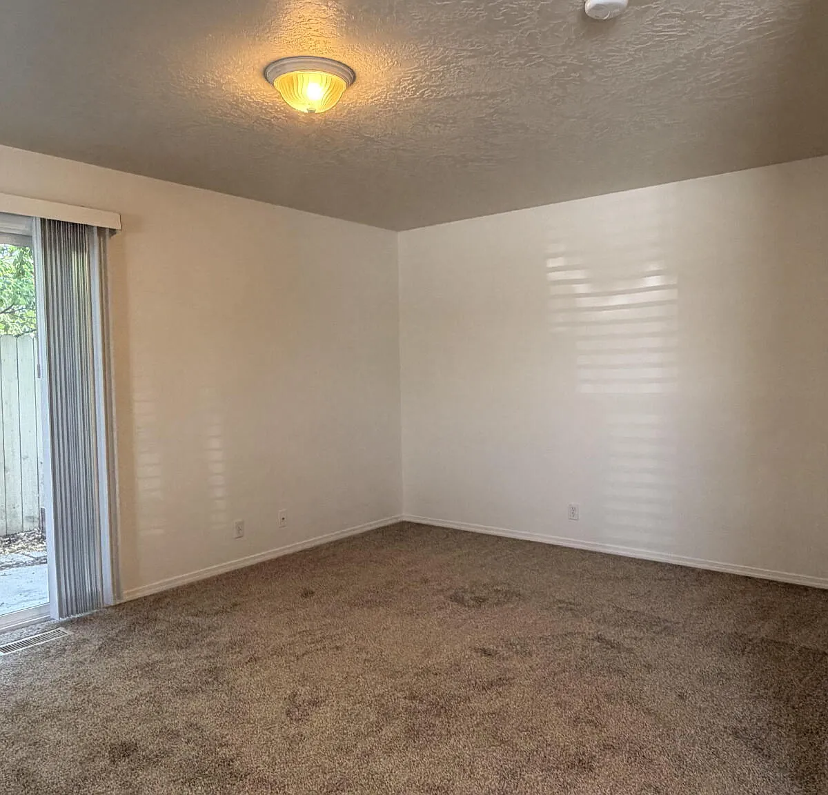 2 bed, 2.0 bath, 1059 sqft, $1,650 — Photo 4