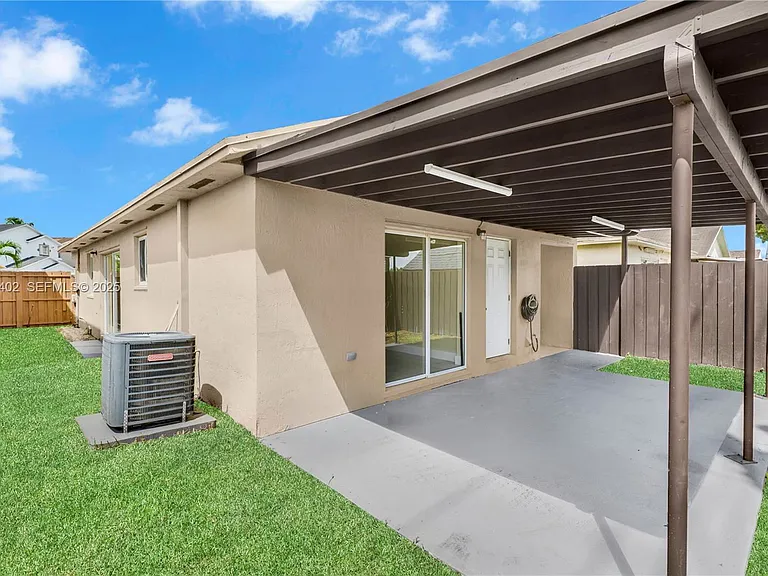 16215 SW 137th Ct — Photo 17