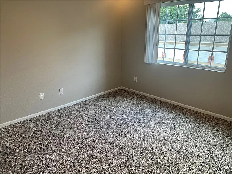 105 NW 8th St #205 — Photo 11
