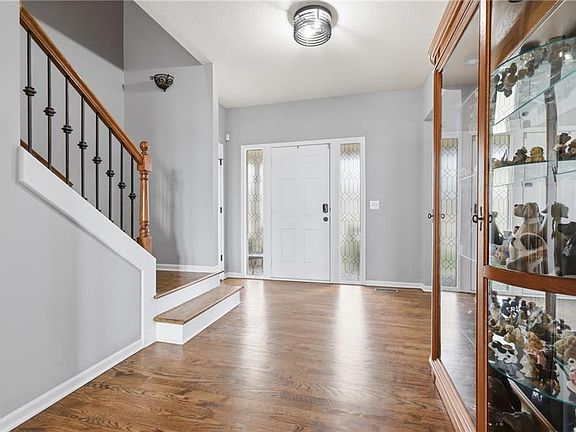 5th image of 21741 W Summer St