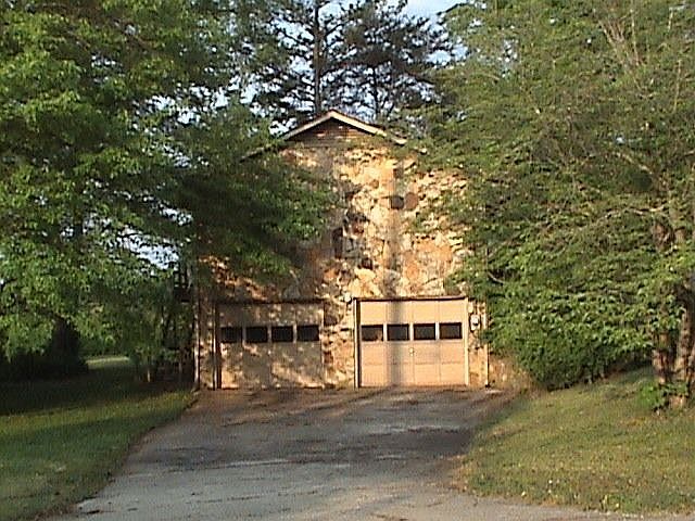 1st image of 517 Idlewood Ln