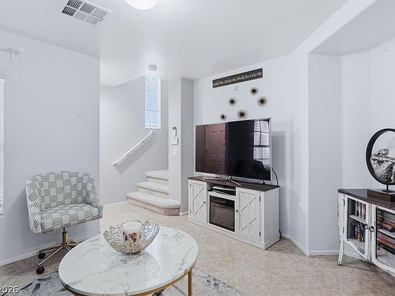 5th image of 6209 Oread Ave