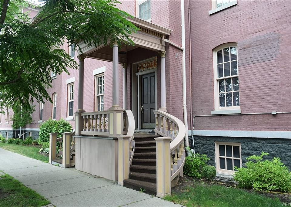 1st image of 125 Edward St APT 3F
