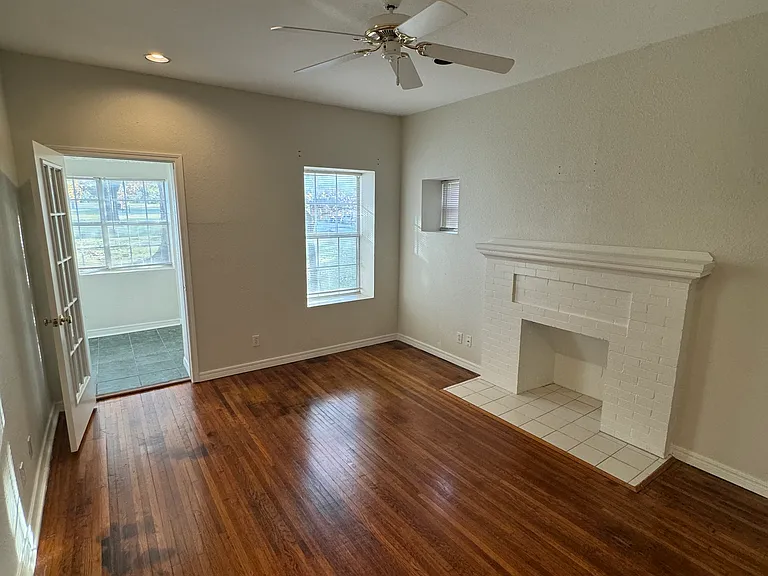 1223 S Elgin Ave #4 — Photo 24