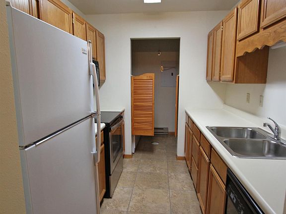 4th image of 419 N Canyon St