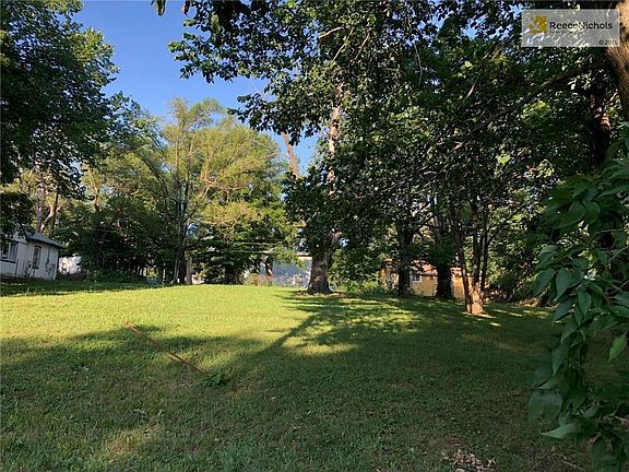 2nd image of 7315 Bellefontaine Ave