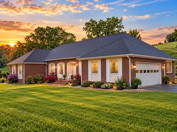 3389 B F Buchanan Hwy, Tazewell, VA 24651