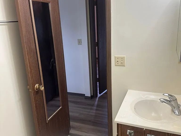 1808 W Faidley Ave — Photo 13