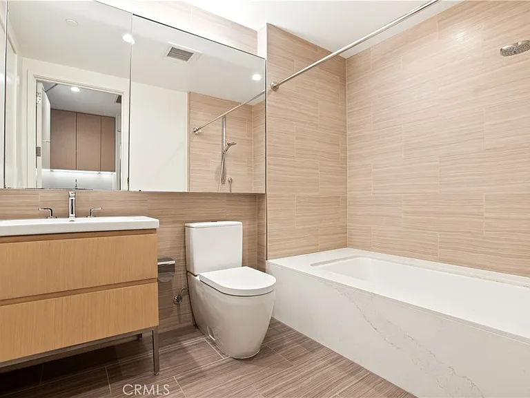 877 Francisco St #717 — Photo 9