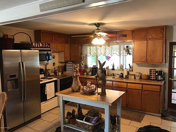 3rd image of 244 Delespine Ave