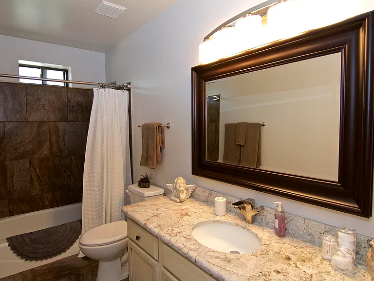 1444 Vista Rd — Photo 16