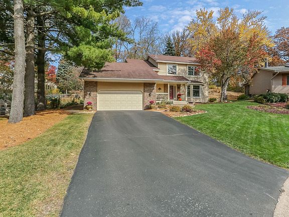 5th image of 2305 Phylis Ct E