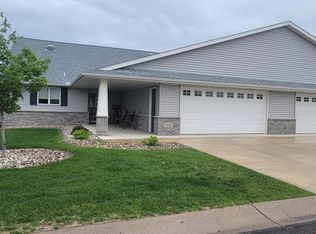 1520 Ranger Dr, Glencoe, MN 55336