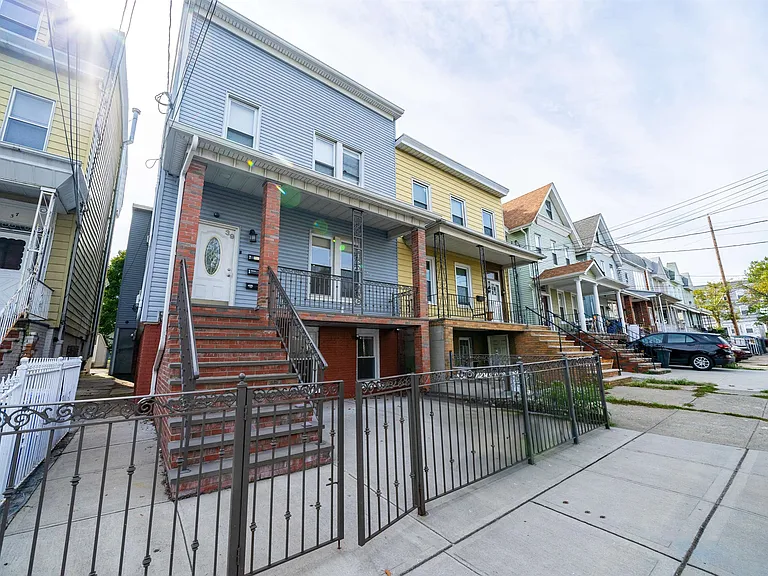 39 Winfield Ave #2 — Photo 32