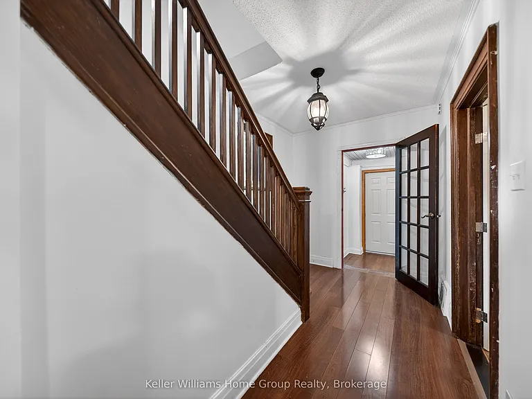 483 Woolwich St — Photo 20