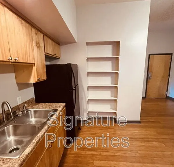 714 High St #E — Photo 11