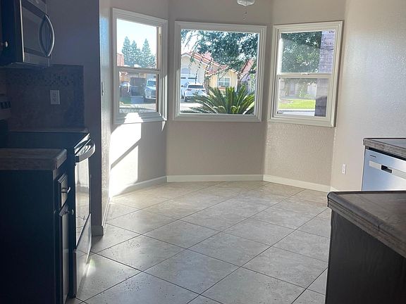 breakfast nook area, fits small table for 4