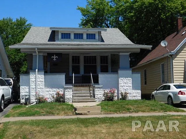 521 E Arcadia Ave photo 1
