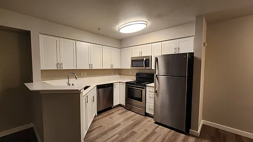 95 Burnett Photo 1