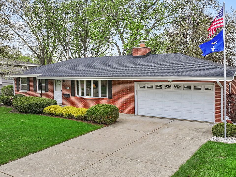 1st image of 1312 Royal Dr