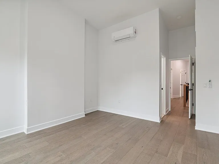 36 Park St #2 — Photo 14