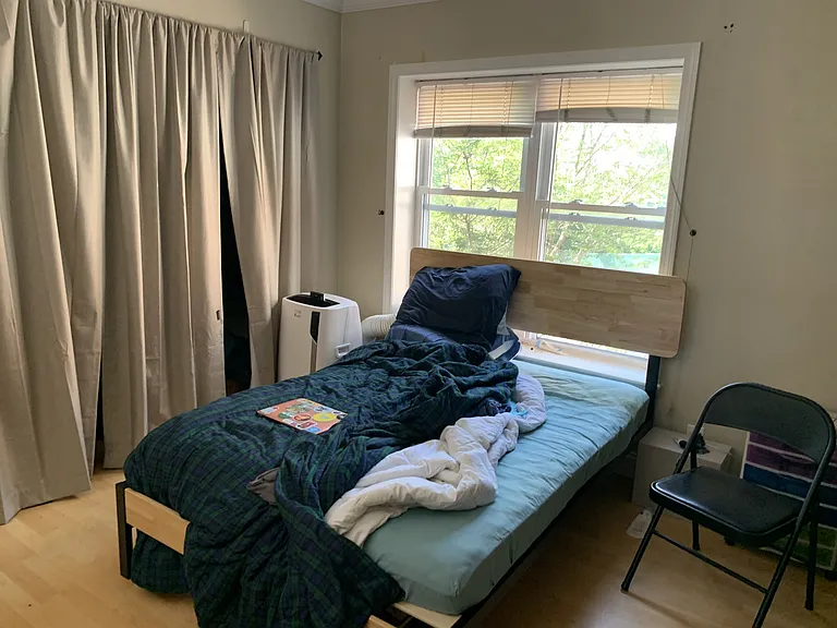 180 Newton St #3 — Photo 4