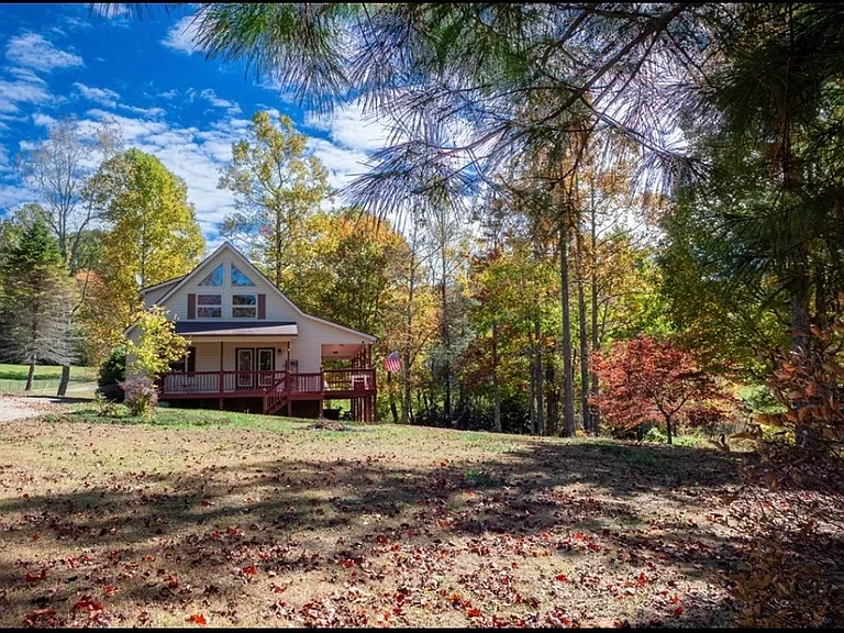450 Rhododendron Ln — Photo 22
