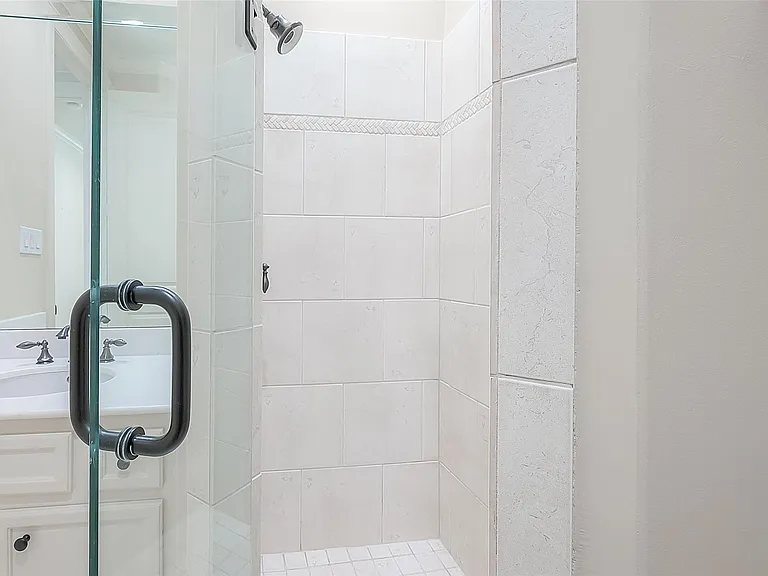 1804 Haddon St — Photo 29