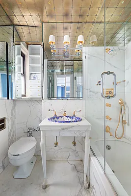 Sold by Stribling | media 24