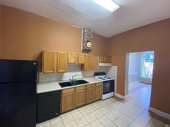 5th image of 2628 McNair Ave #1