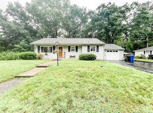 46 Woodward St, Killingly, CT 06239