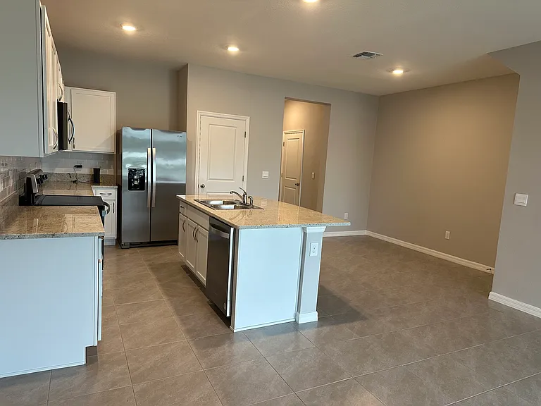 3915 Goldheart Blvd — Photo 8