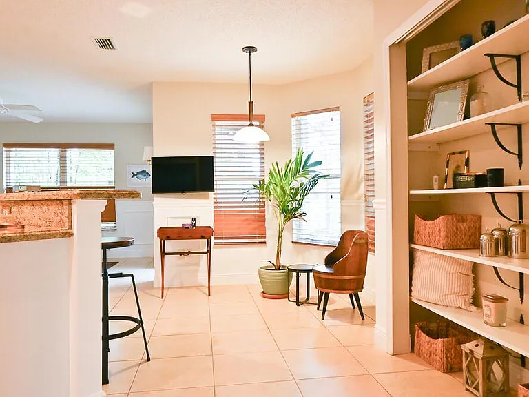 12828 Meadowbreeze Dr — Photo 20