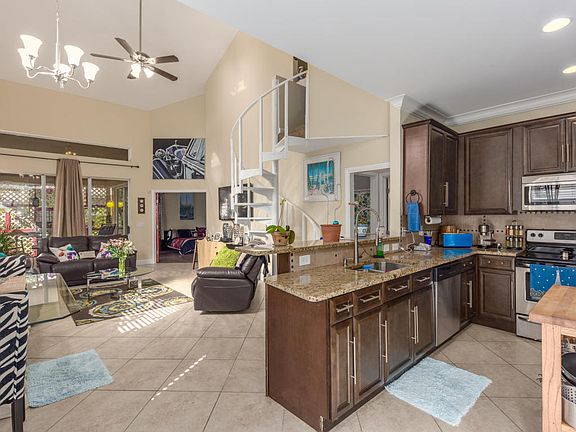 2nd image of 10606 SE Rosemarie Ct