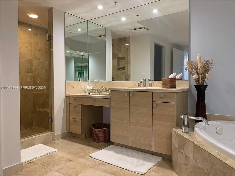 1 N Ocean Blvd #1004 — Photo 15