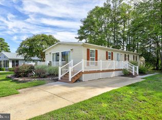 30929 Maplewood Rd, Ocean View, DE 19970