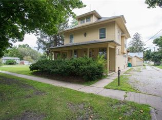 1402 Sycamore St, Dallas Center, IA 50063