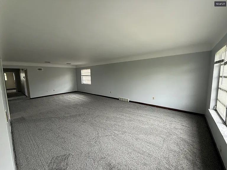 1111 Elm Park Dr — Photo 3
