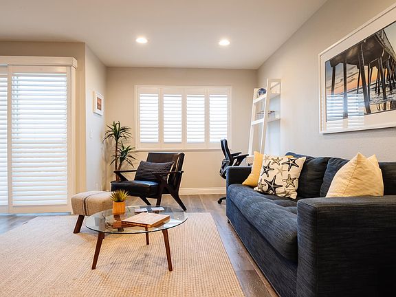 4th image of 2411 Prospect Ave APT 215