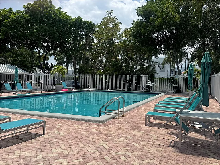 20200 W Country Club Dr #Penthouse 16 — Photo 25