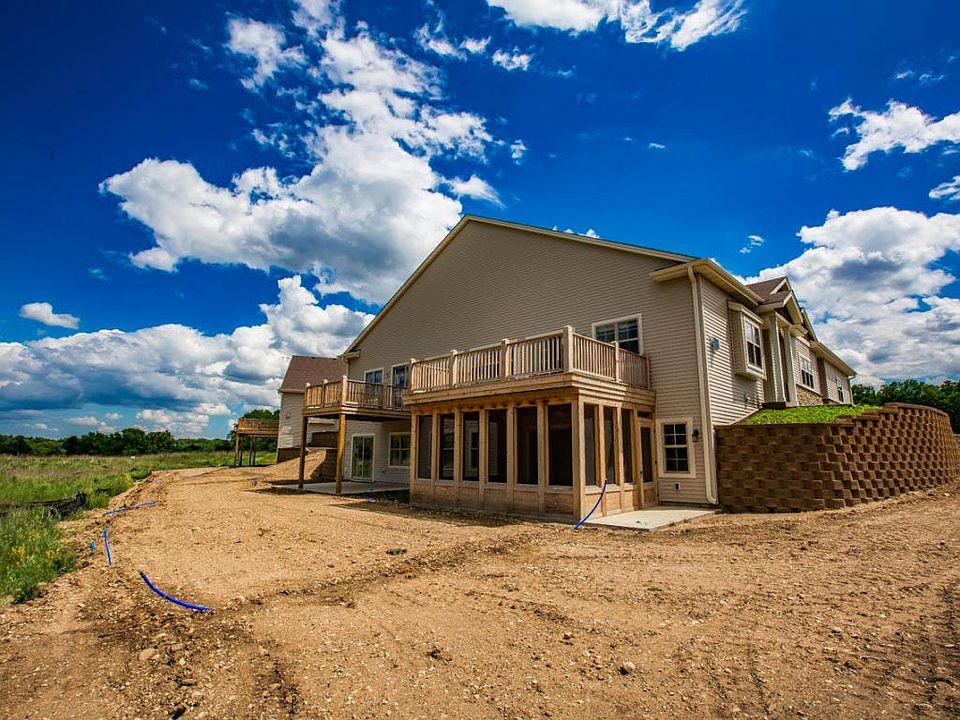 1142 Black Bear Dr, Mukwonago, WI 53149 Zillow