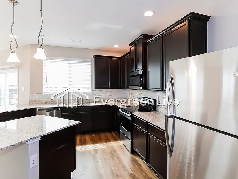 4905 Caraway Dr — Photo 5